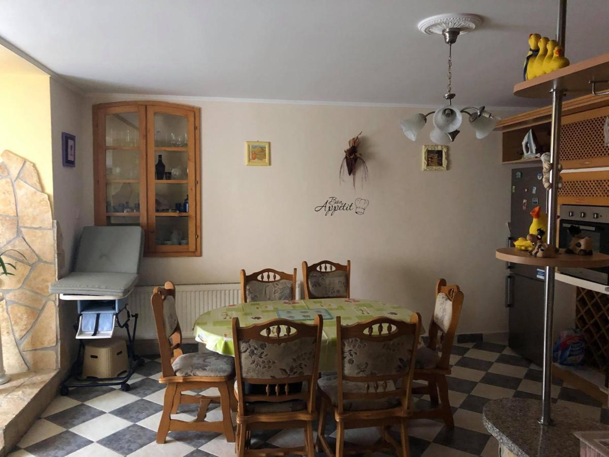 Babahaz Villa Bodajk ภายนอก รูปภาพ